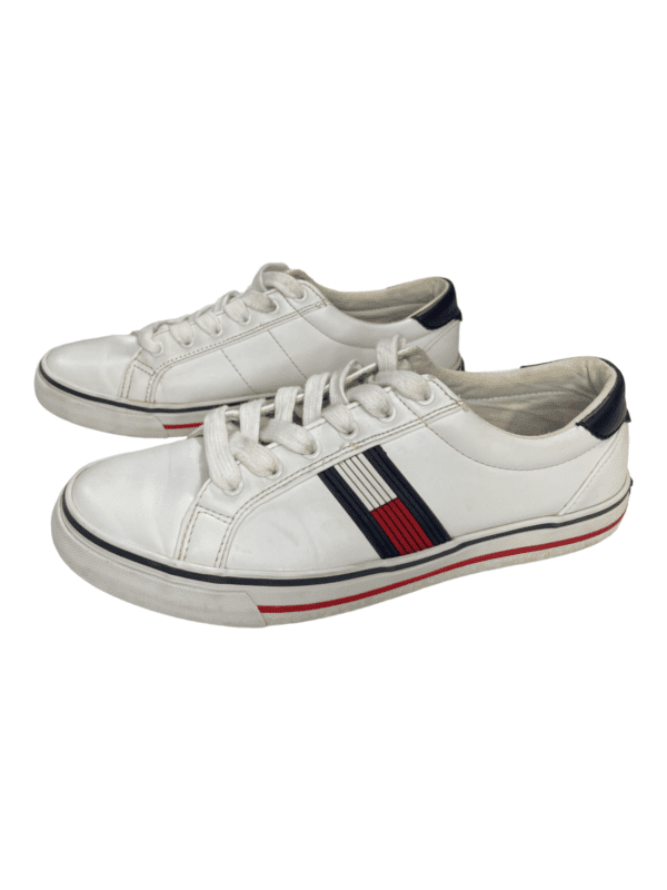 Tommy Hilfiger White Oneas Sneakers (Size 7)